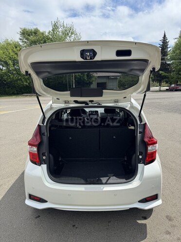 Nissan Note-8