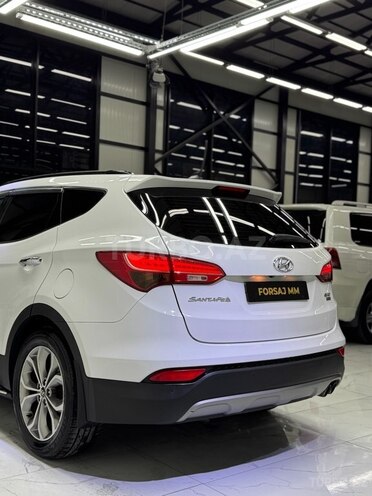Hyundai Santa Fe-5
