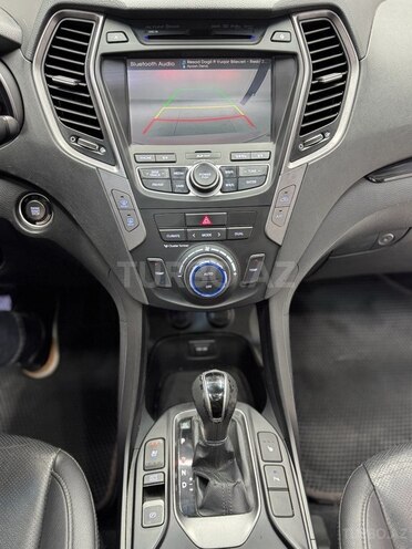 Hyundai Santa Fe-11