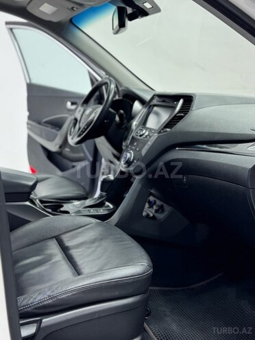 Hyundai Santa Fe-23