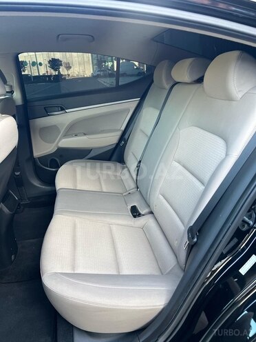 Hyundai Elantra 2016, 90,000 km - 2.0 l - Bakı
