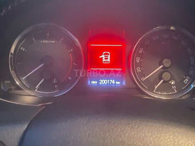 Toyota Corolla 2014, 200,174 km - 1.6 l - Bakı