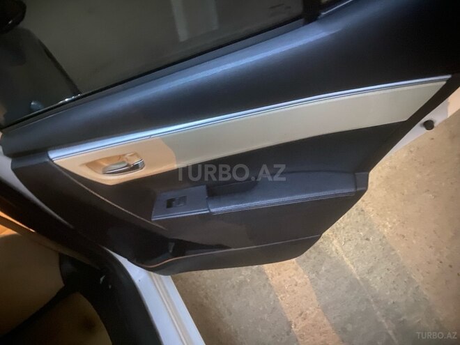 Toyota Corolla 2014, 200,174 km - 1.6 l - Bakı