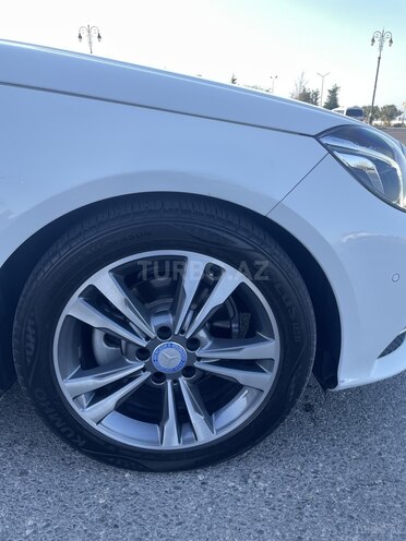 Mercedes E 220 d 2015, 174,000 km - 2.2 l - Bakı