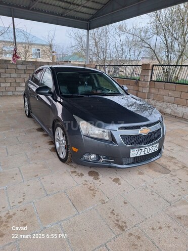 Chevrolet Cruze 2012, 262,329 km - 1.4 л - Salyan