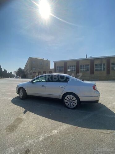 Volkswagen Passat 2006, 190,000 km - 2.0 л - Bakı