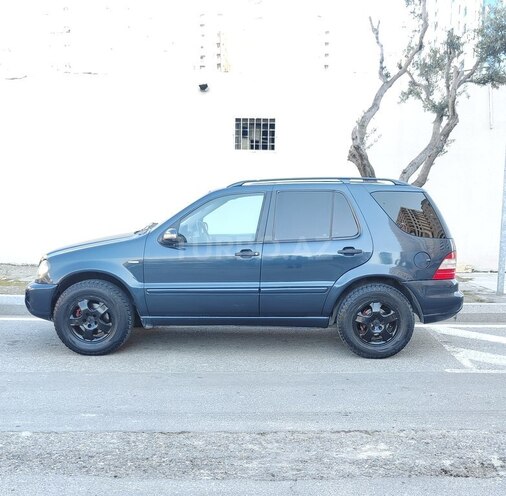 Mercedes ML 320 4MATIC 2001, 250,000 km - 3.2 л - Bakı