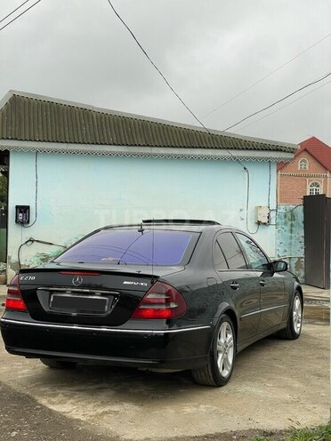 Mercedes E 270 2004, 425,000 km - 2.7 l - Astara