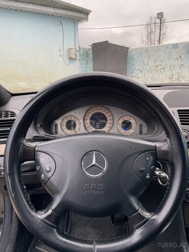 Mercedes E 270 2004, 425,000 km - 2.7 l - Astara