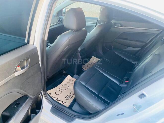 Hyundai Elantra 2016, 113,620 km - 2.0 л - Bakı