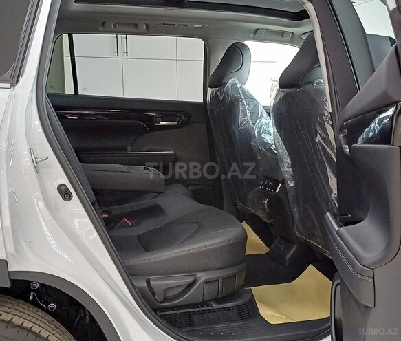 Toyota Highlander-16