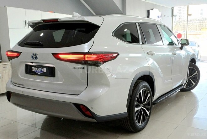 Toyota Highlander-5