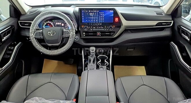 Toyota Highlander-13