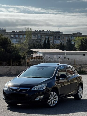 Opel Astra 2011, 198,000 km - 1.6 l - Bakı