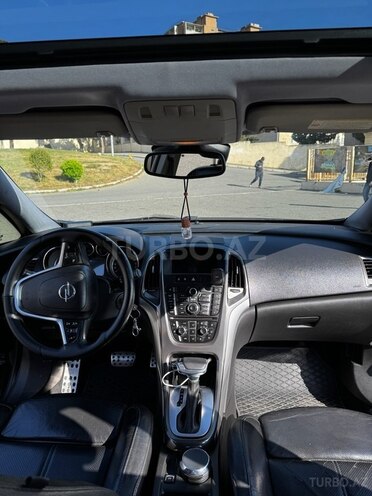 Opel Astra 2011, 198,000 km - 1.6 l - Bakı