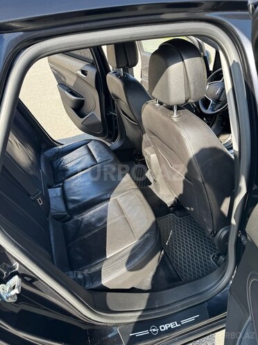 Opel Astra 2011, 198,000 km - 1.6 l - Bakı