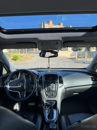 Opel Astra 2011, 198,000 km - 1.6 l - Bakı