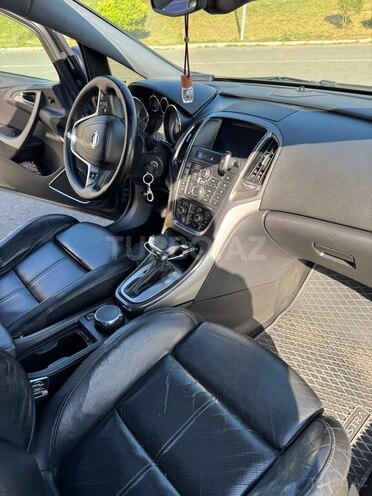 Opel Astra 2011, 198,000 km - 1.6 l - Bakı