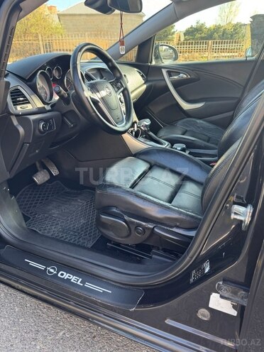 Opel Astra 2011, 198,000 km - 1.6 l - Bakı