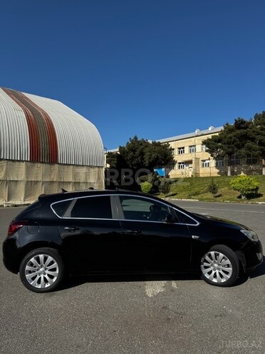 Opel Astra 2011, 198,000 km - 1.6 l - Bakı