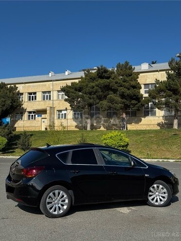 Opel Astra 2011, 198,000 km - 1.6 l - Bakı