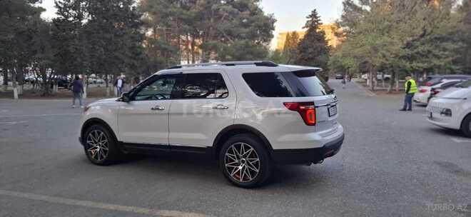 Ford Explorer 2013, 220,000 km - 3.5 l - Sumqayıt