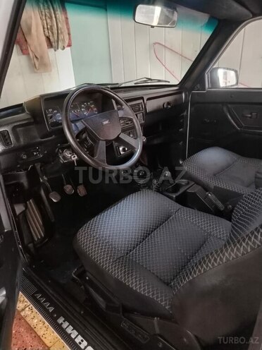 LADA (VAZ) Niva 2006, 280,000 km - 1.7 l - Quba