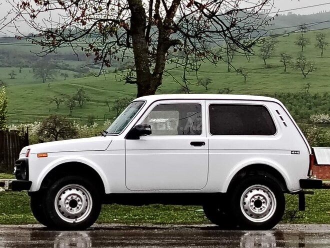 LADA (VAZ) Niva 2006, 280,000 km - 1.7 l - Quba