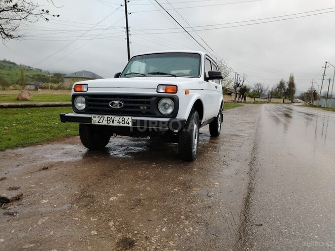 LADA (VAZ) Niva 2006, 280,000 km - 1.7 l - Quba