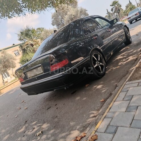 Mercedes C 240 1998, 425,789 km - 2.4 л - Beyləqan