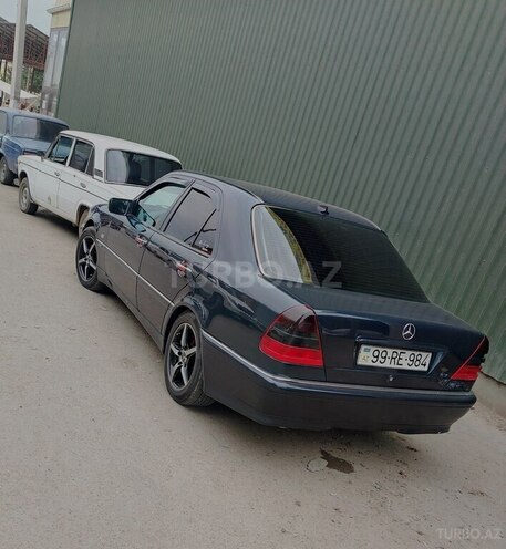 Mercedes C 240 1998, 425,789 km - 2.4 л - Beyləqan