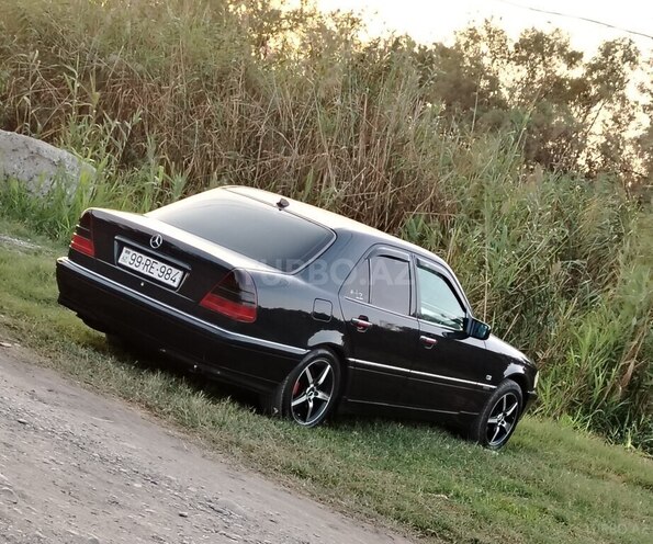 Mercedes C 240 1998, 425,789 km - 2.4 л - Beyləqan