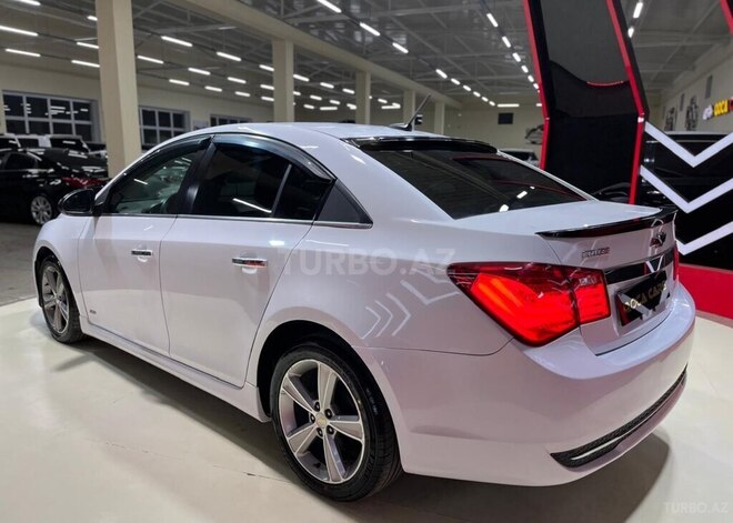 Chevrolet Cruze-8
