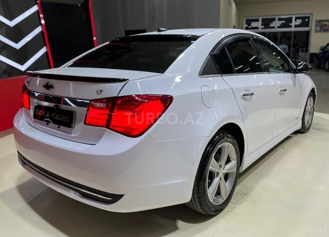 Chevrolet Cruze-11