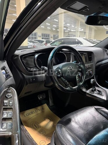 Kia Optima-15