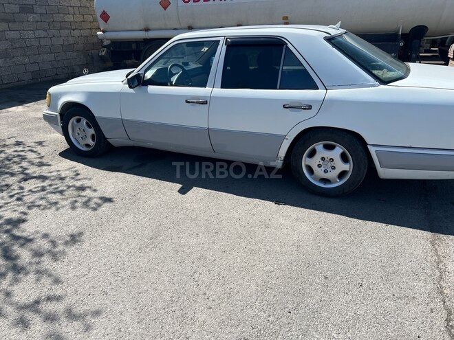 Mercedes E 220 1995, 480,000 km - 2.2 l - Bakı