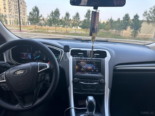 Ford Fusion (North America) 2015, 160,000 km - 2.0 л - Bakı