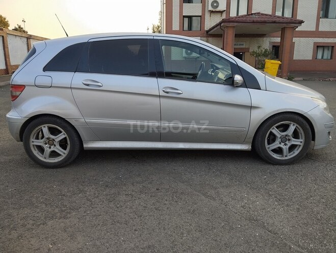 Mercedes B 200 2006, 251,338 km - 2.0 л - Lənkəran