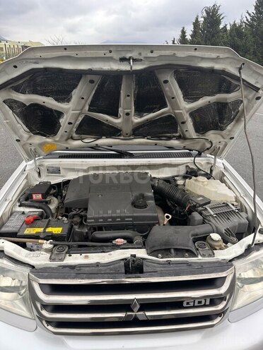 Mitsubishi Pajero io 2001, 315,000 km - 2.0 l - Qax