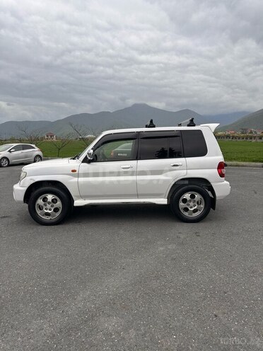 Mitsubishi Pajero io 2001, 315,000 km - 2.0 l - Qax