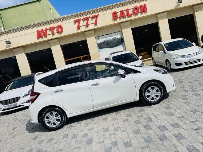 Nissan Note-4