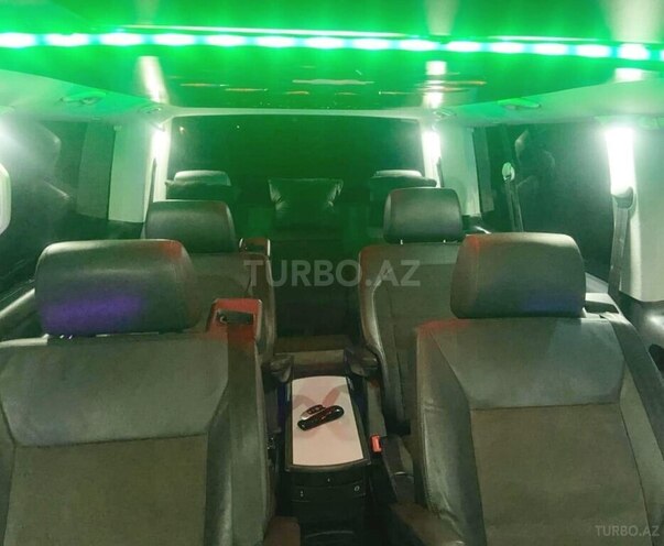 Volkswagen Caravelle 2014, 289,000 km - 2.2 l - Bakı
