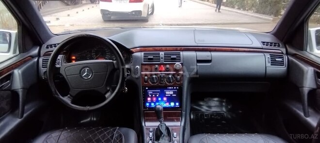 Mercedes E 320 1997, 455,000 km - 3.2 l - Bakı