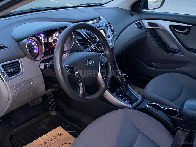 Hyundai Elantra 2015, 124,500 km - 1.8 л - Bakı