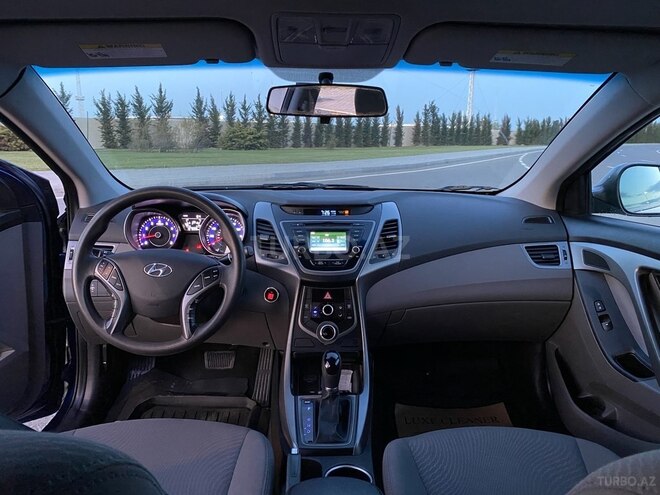 Hyundai Elantra 2015, 124,500 km - 1.8 л - Bakı