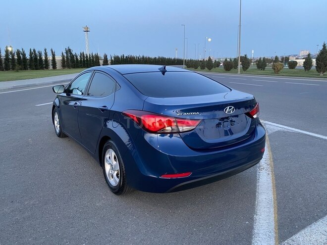 Hyundai Elantra 2015, 124,500 km - 1.8 л - Bakı