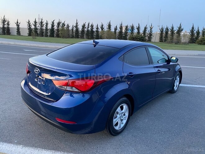 Hyundai Elantra 2015, 124,500 km - 1.8 л - Bakı