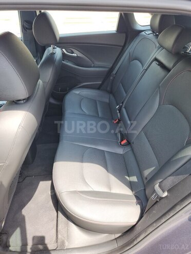 Hyundai Elantra 2017, 140,818 km - 1.6 l - Bakı