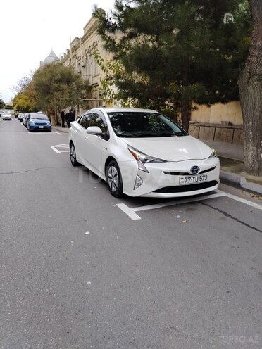 Toyota Prius 2017, 140,000 km - 1.8 l - Bakı