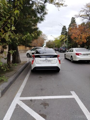 Toyota Prius 2017, 140,000 km - 1.8 l - Bakı
